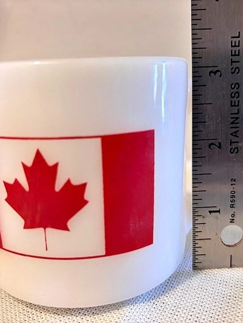 Federal glass milk glass Canadian Flag Mug c1960/70